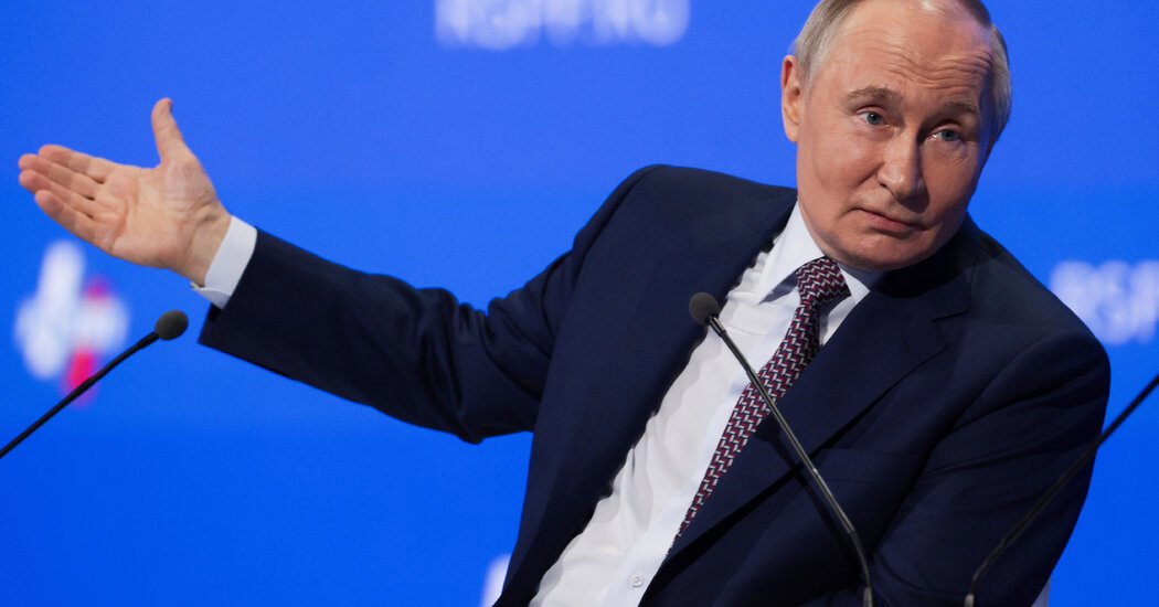 19int-putin-assess-01-hbzw-facebookJumbo.jpg