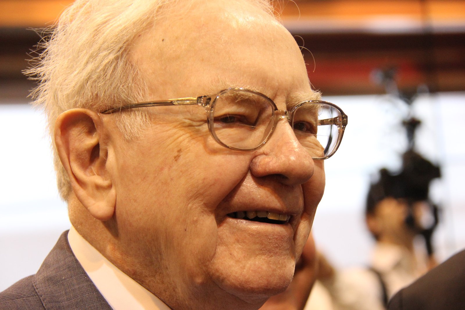24_01_08-warren-buffett-_image-source-motley-fool-mf-dload-_buffett11-tmf.jpg