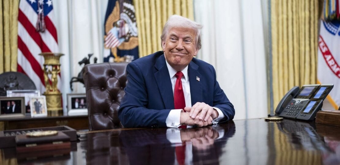 donald-trump-oval-office-01.jpg