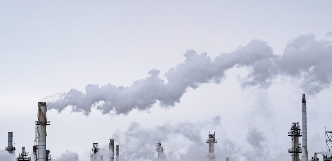 sinclair-wyoming-refining-co-bloomberg-scaled.jpg